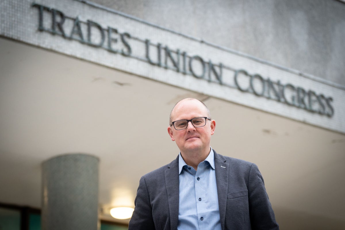 Le leader du TUC accuse les conservateurs de récompenser la richesse au lieu du travail