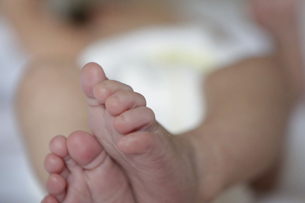 Le salaire parental partagé légal serait doublé selon les propositions des Lib Dem