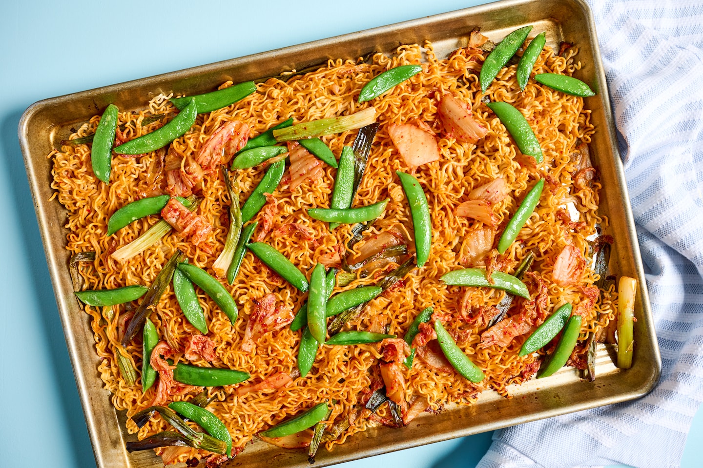 10 recettes à la poêle mettant en vedette du poulet, des saucisses, du tofu et des légumes