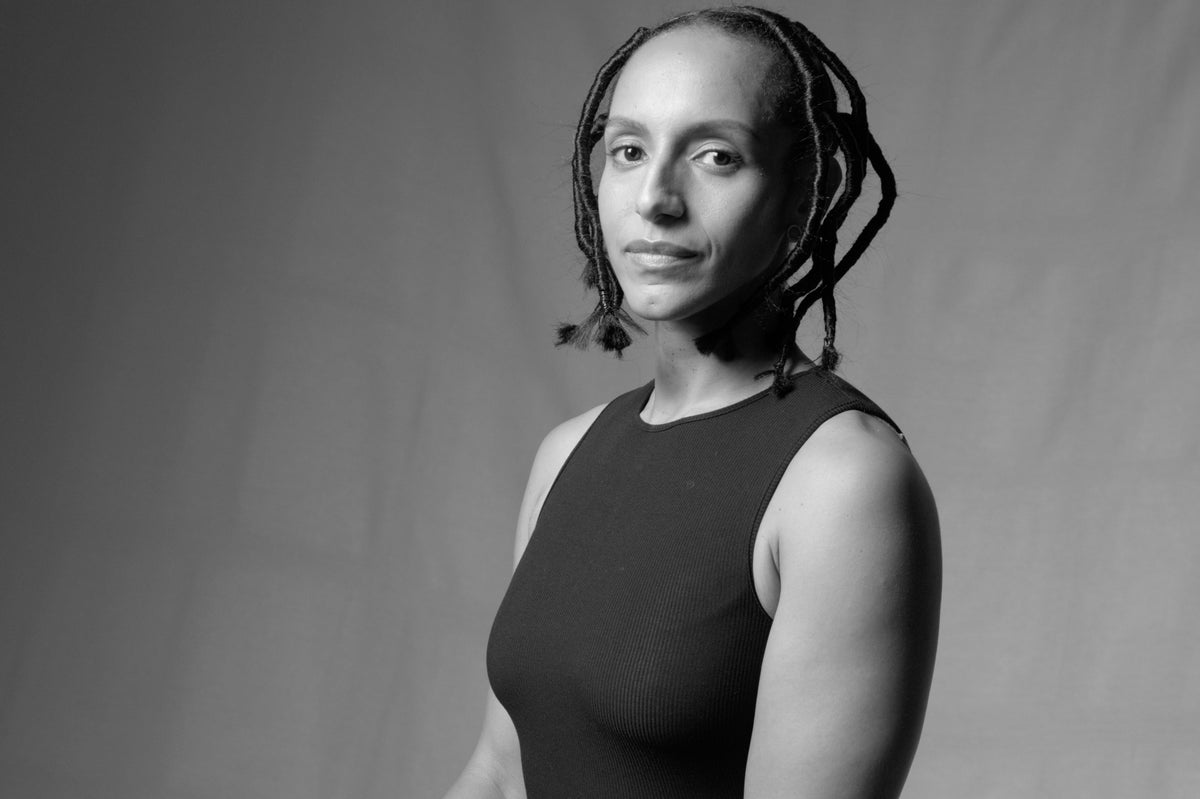 Afua Hirsch : Extrait et interview exclusifs de Décoloniser mon corps
