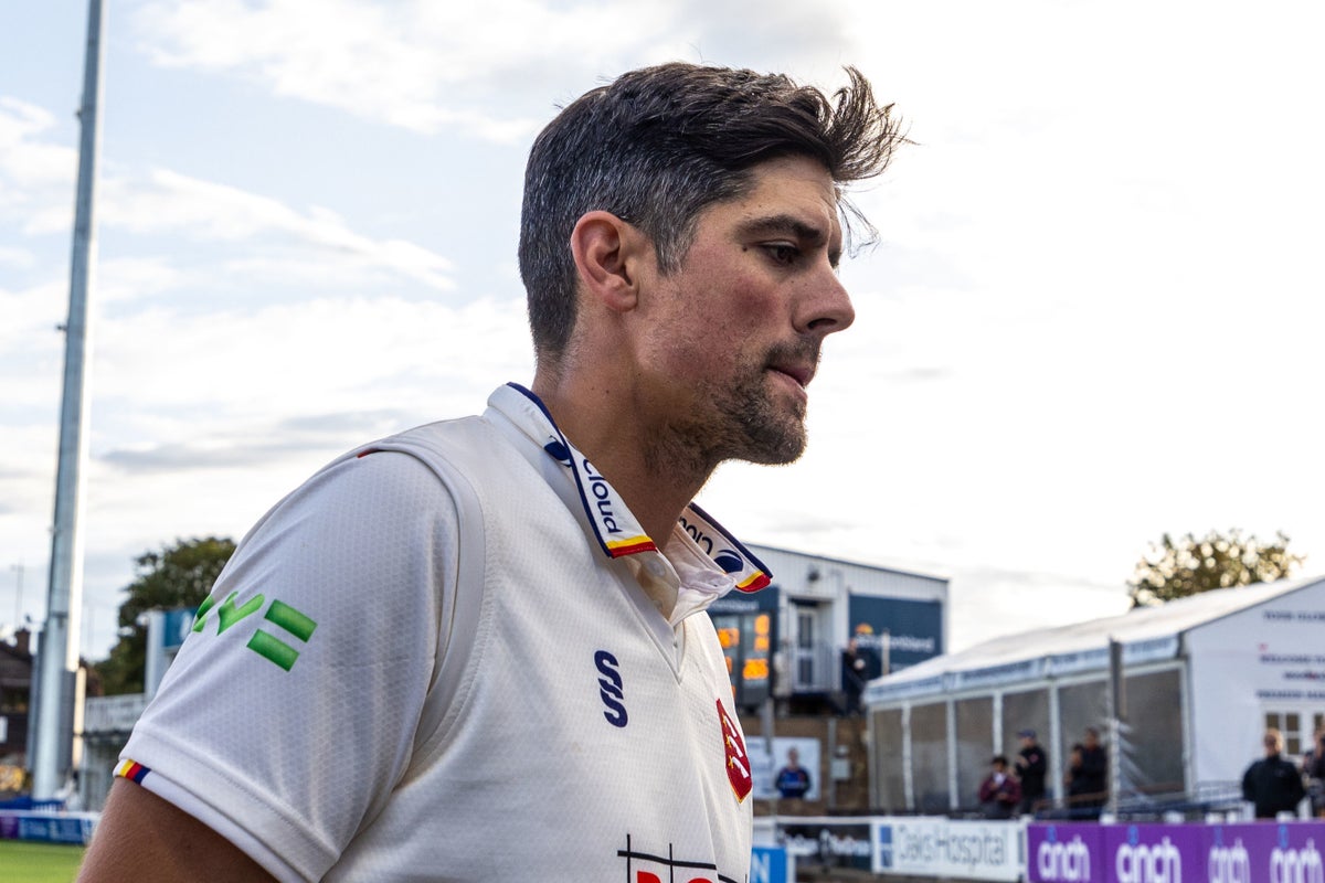 Alastair Cook annonce sa retraite du cricket pour mettre fin à une carrière record pour l'Angleterre et l'Essex