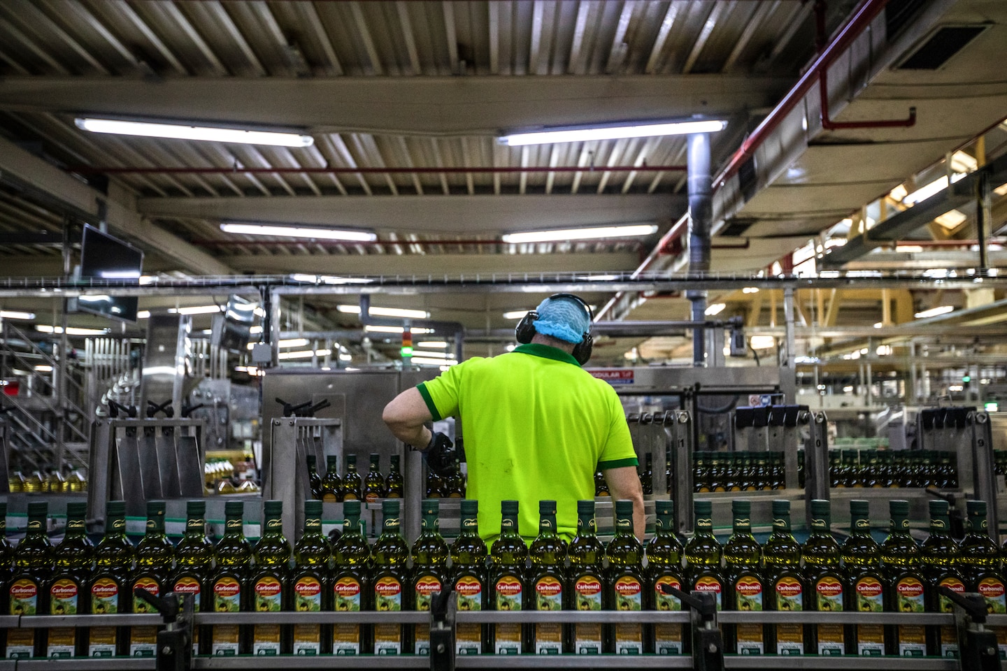 La pénurie d'huile d'olive en Espagne entraîne des prix élevés ailleurs