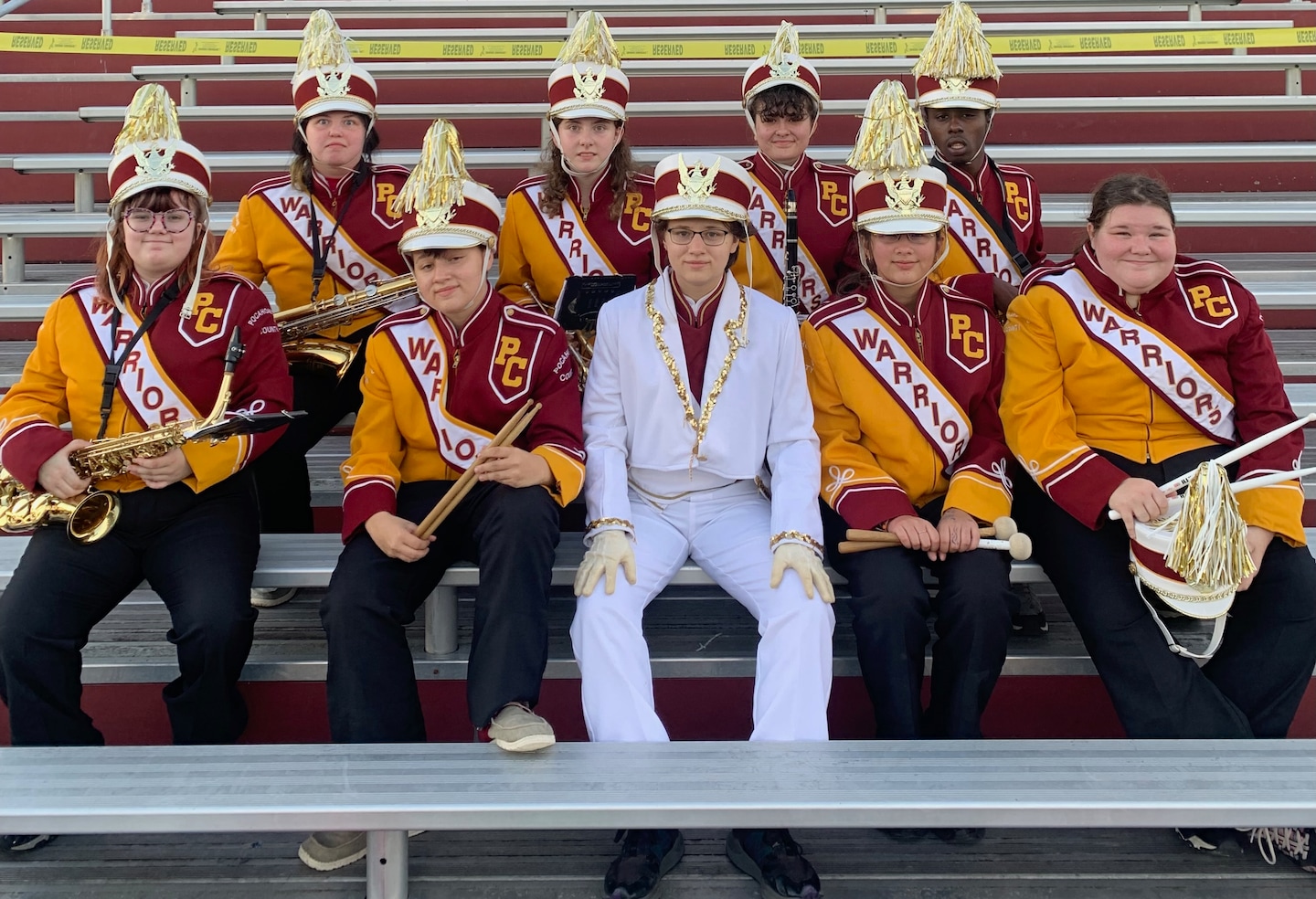 Un professeur de musique de lycée a démissionné, les élèves enseignent et se dirigent eux-mêmes
