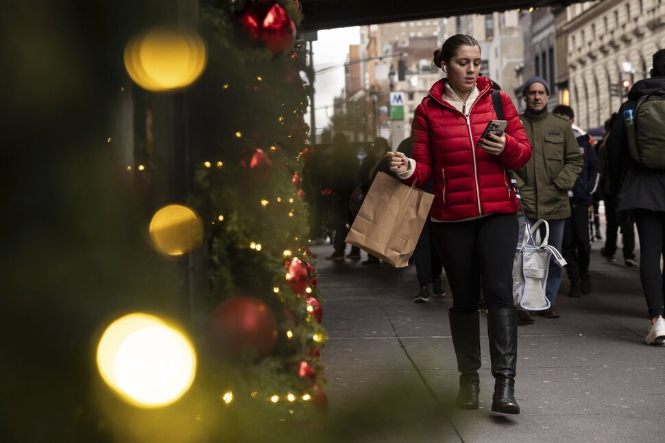 Les ventes au détail dépassent les estimations pour novembre, tirées par les ventes en ligne, les bars et les restaurants |  Économie