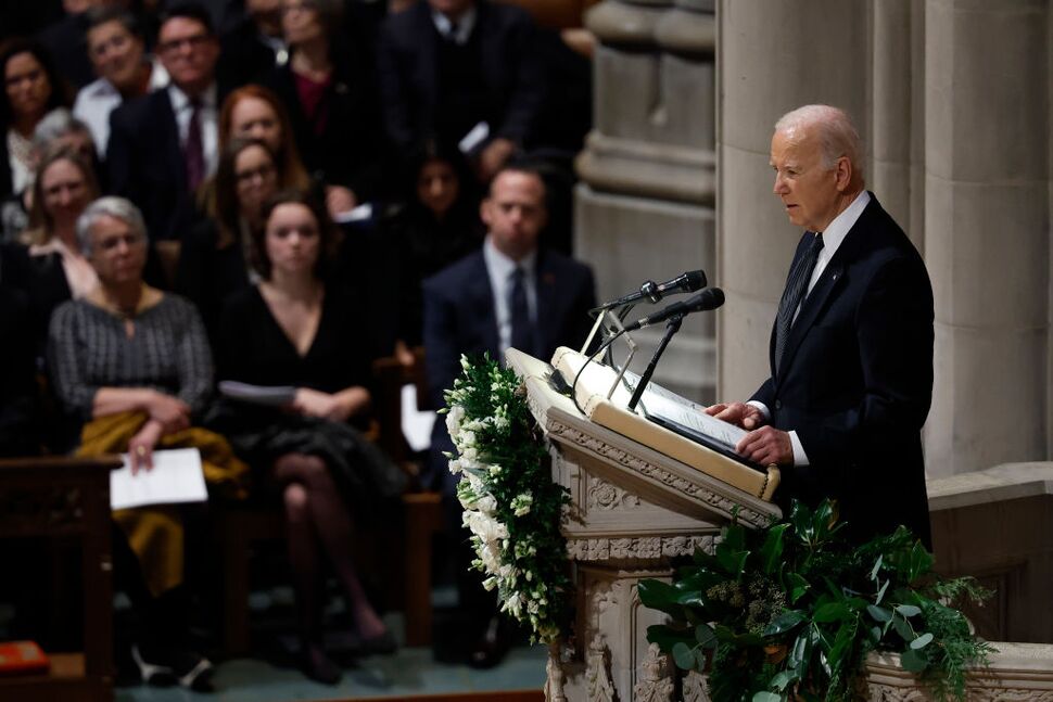 Biden fait l'éloge de Sandra Day O'Connor en plaidant pour des principes en matière de politique |  nouvelles nationales