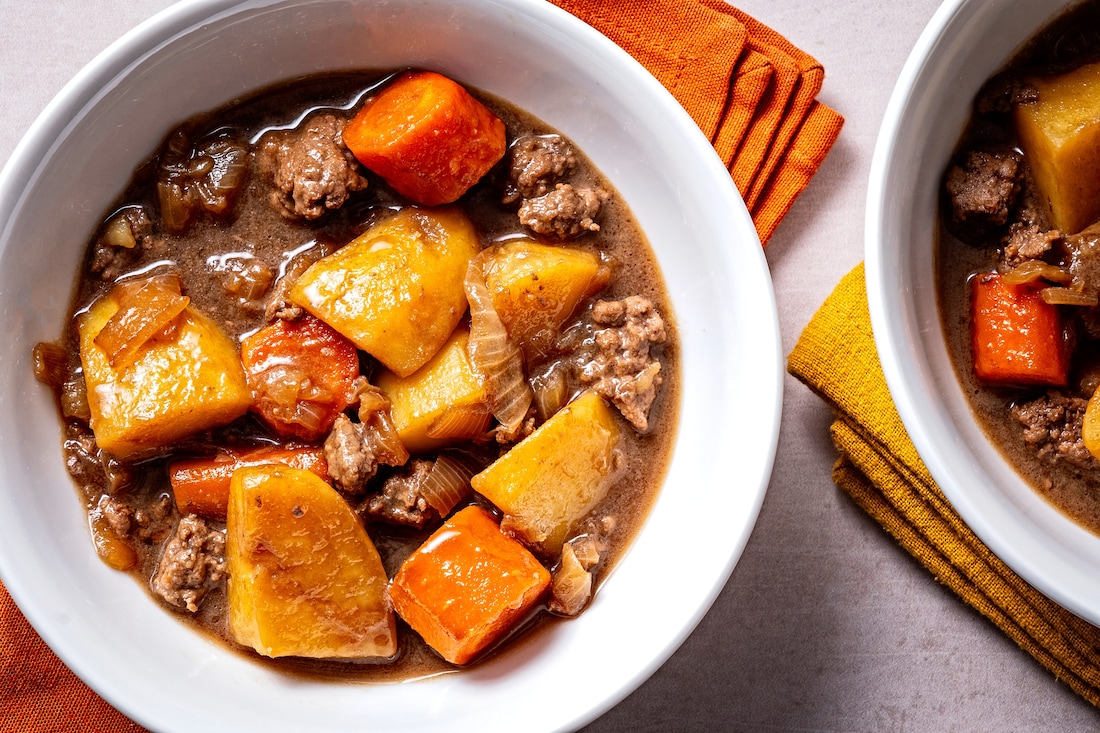 Recette de Nikujaga (ragoût japonais de bœuf et de pommes de terre)