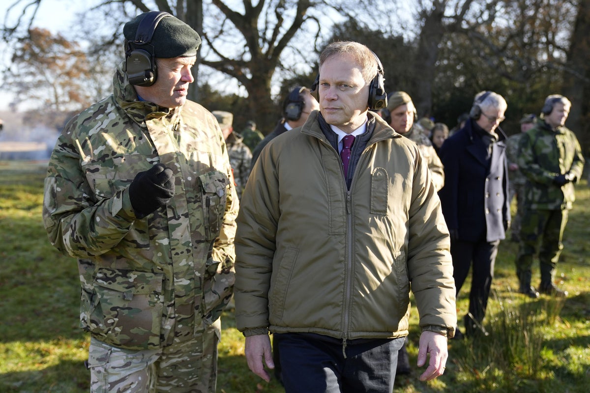 La Grande-Bretagne doit former et équiper une armée citoyenne pour se préparer à la guerre (chef de l'armée)