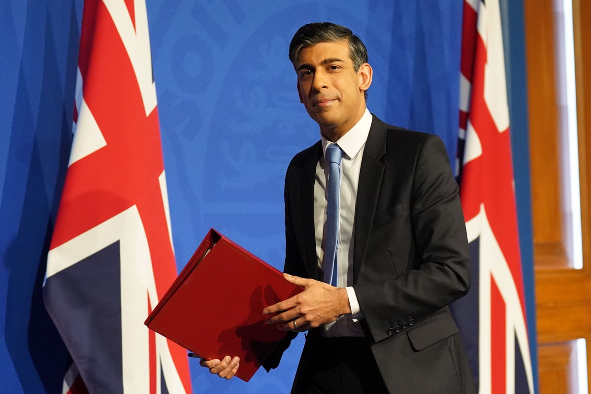 Sunak insiste sur le fait que son plan fonctionne malgré une hausse surprise de l'inflation