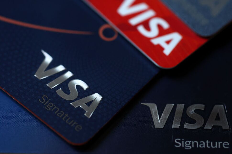 Les consommateurs freinent leur endettement au moment même où celui-ci atteint des niveaux records |  Économie