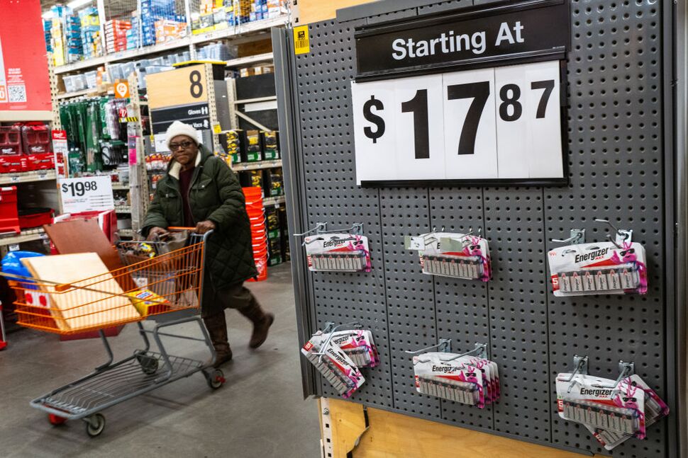 Les consommateurs restent optimistes quant à l'économie même si l'inflation s'avère plus forte que prévu |  Économie