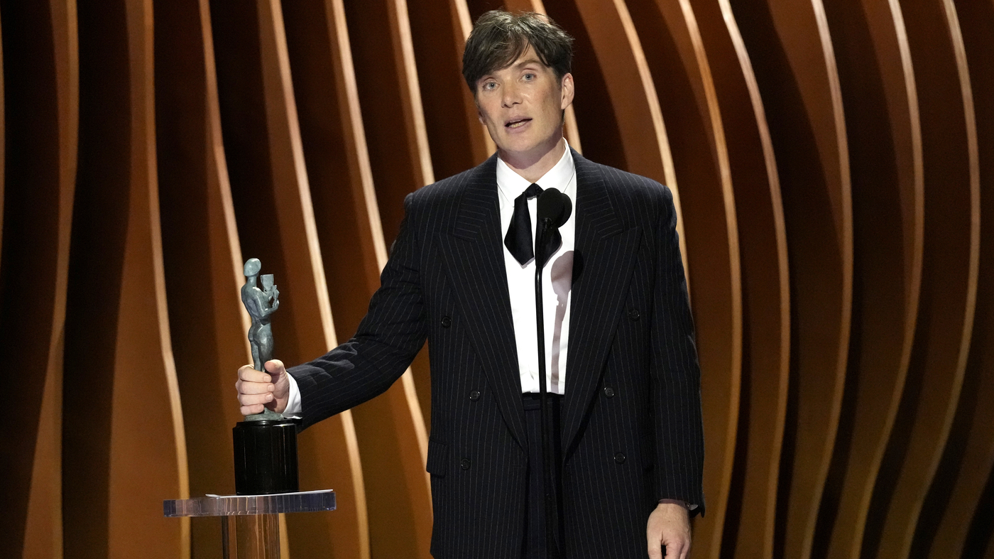 Le film Oppenheimer domine les SAG Awards, tandis que Streisand remporte le prix à vie