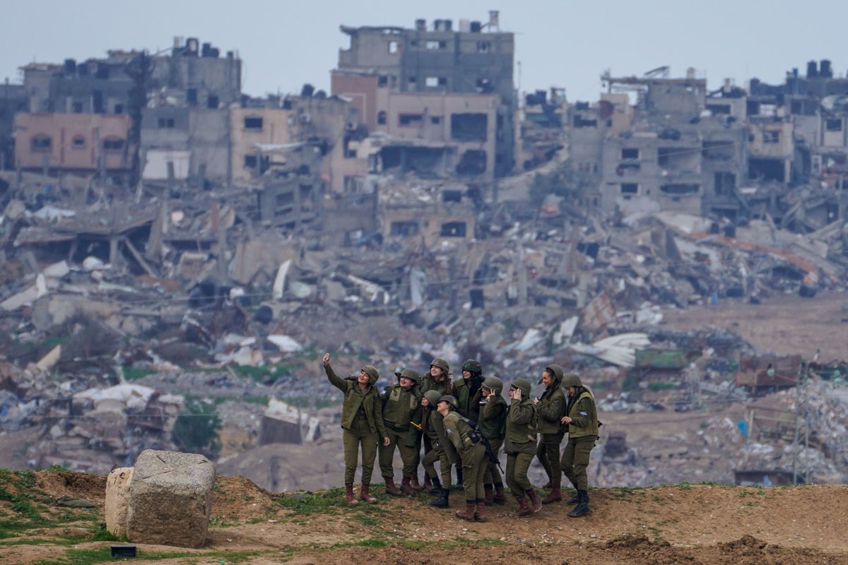 Le parti travailliste s'oppose au vote sur le cessez-le-feu à Gaza alors que le gouvernement qualifie l'opposition de "naïve"