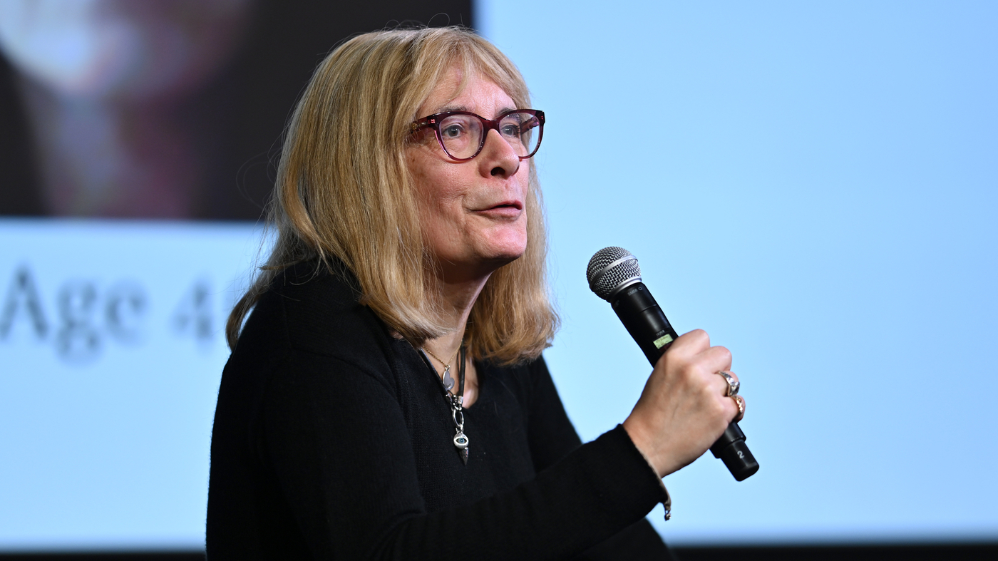 Une application photo d'échange de genre a aidé Lucy Sante à devenir trans à 67 ans