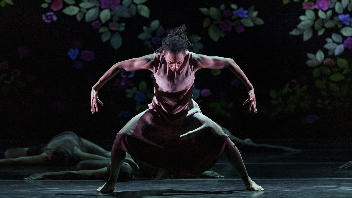 Une danse sur la violence armée est en tournée nationale avec la compagnie d'Alvin Ailey