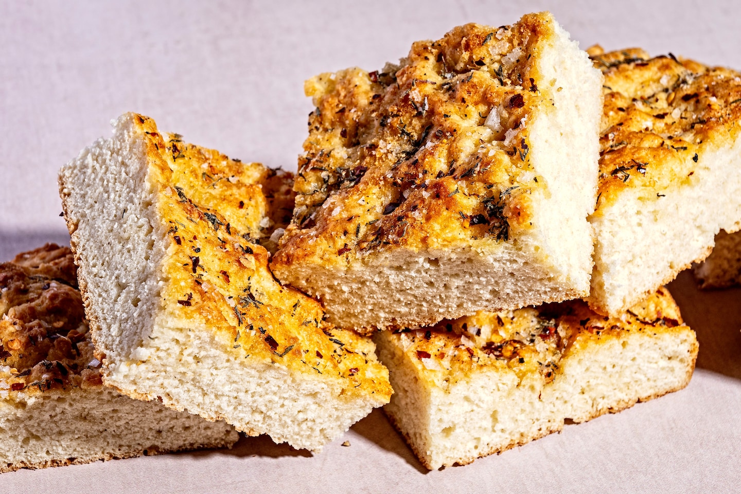 La focaccia au pain soda fusionne le meilleur de deux pains en seulement 30 minutes