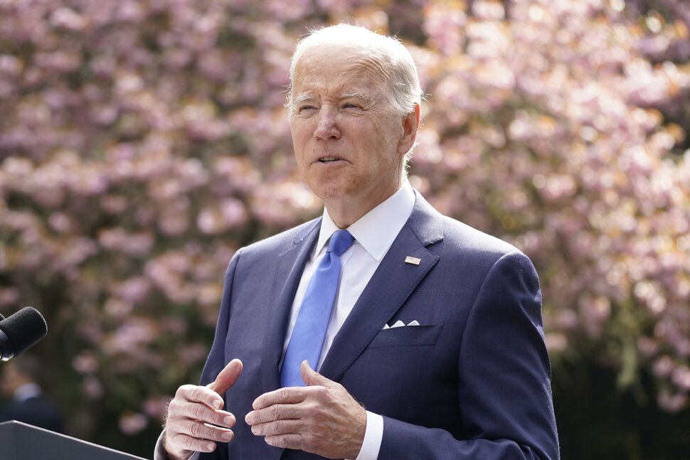 Enquête : L’approbation mondiale du leadership américain reste plus élevée sous Biden que sous Trump |  Meilleurs pays