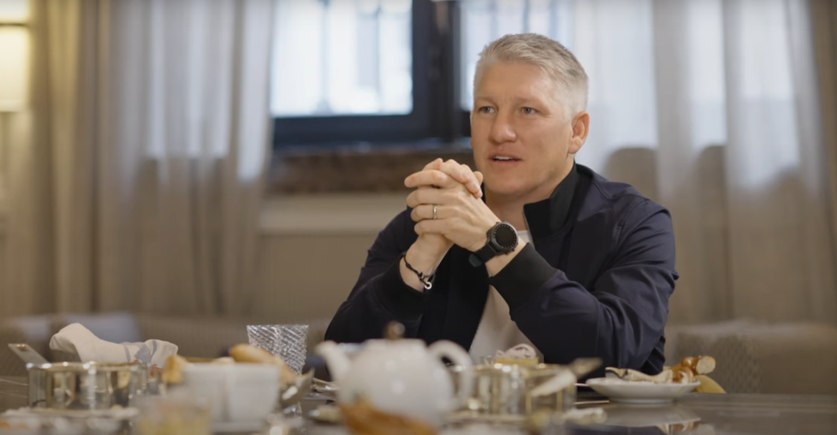 Manchester United : Bastian Schweinsteiger révèle que Jose Mourinho lui a interdit l'accès aux vestiaires