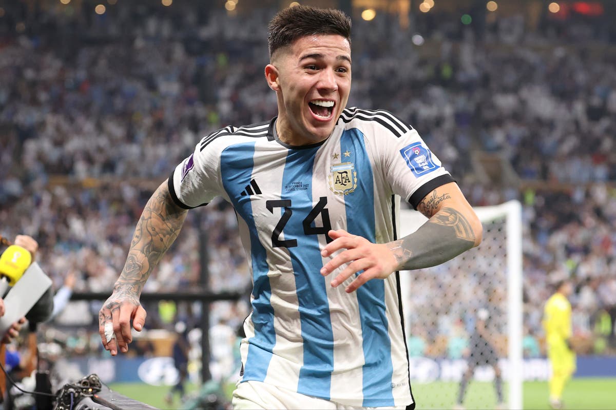 Le milieu de terrain blessé de Chelsea, Enzo Fernandez, nommé dans l'équipe provisoire d'Argentine pour la Copa America