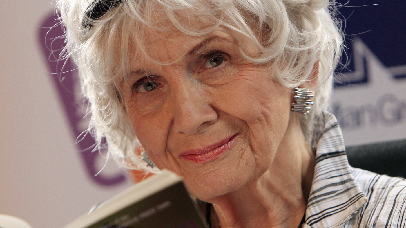 Alice Munro, auteure de nouvelles lauréate du prix Nobel, est décédée à 92 ans