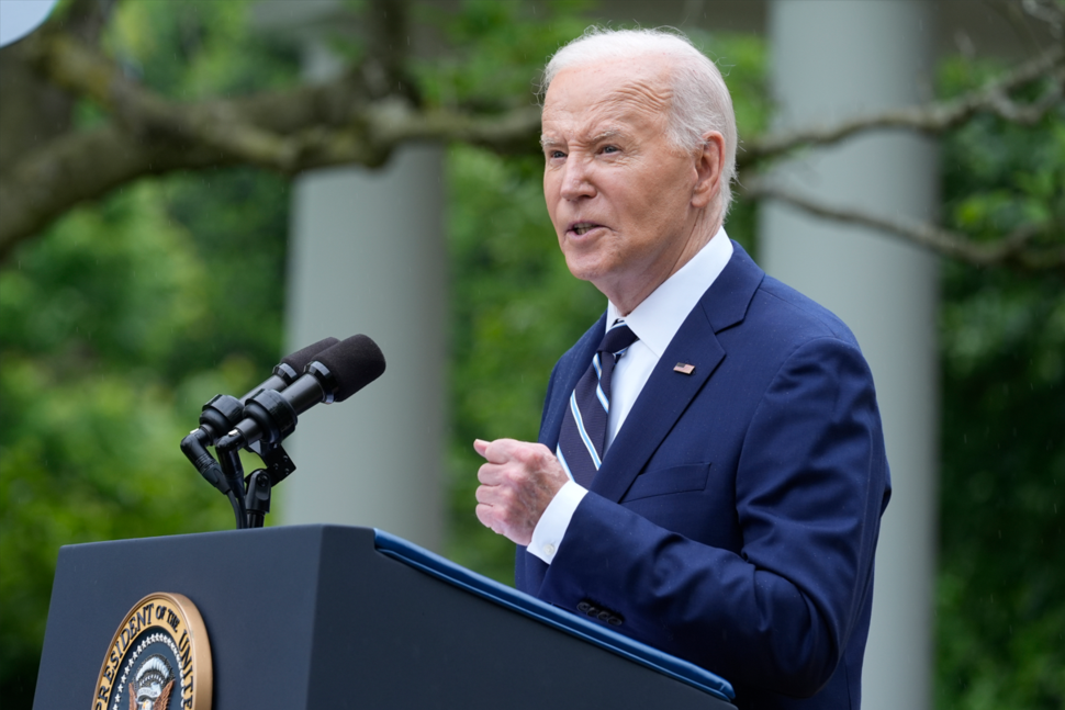 Que signifient les nouveaux tarifs douaniers de Biden sur les produits chinois pour les consommateurs ?  |  nouvelles nationales