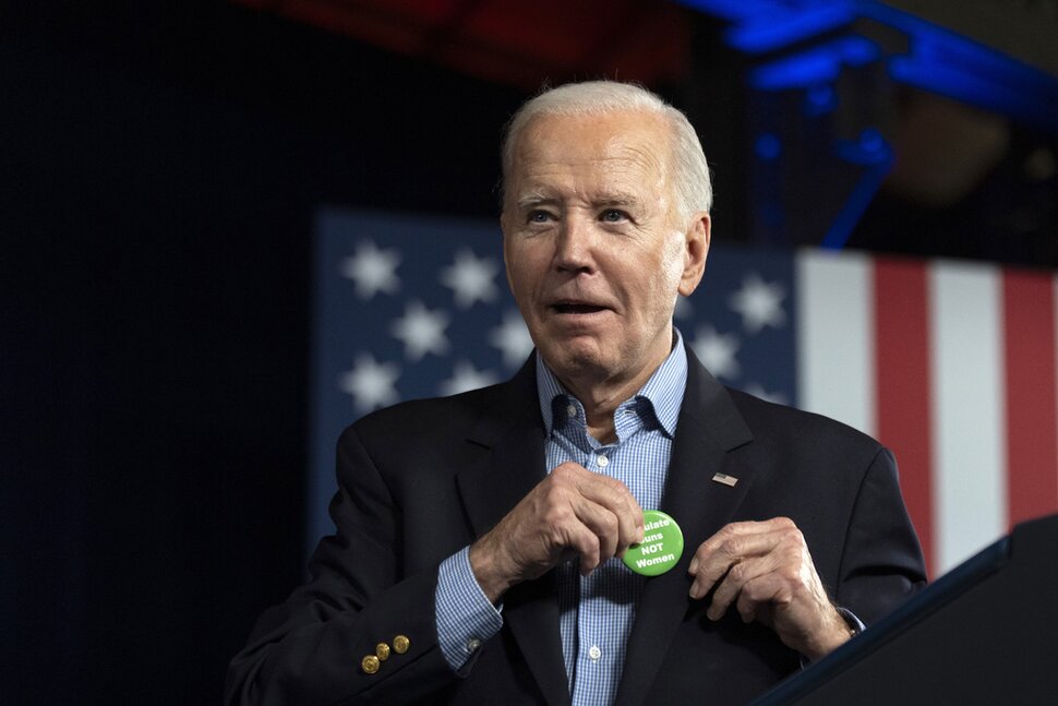 Biden s’attaque aux armes lors de la confrontation du deuxième amendement avec Trump |  nouvelles nationales