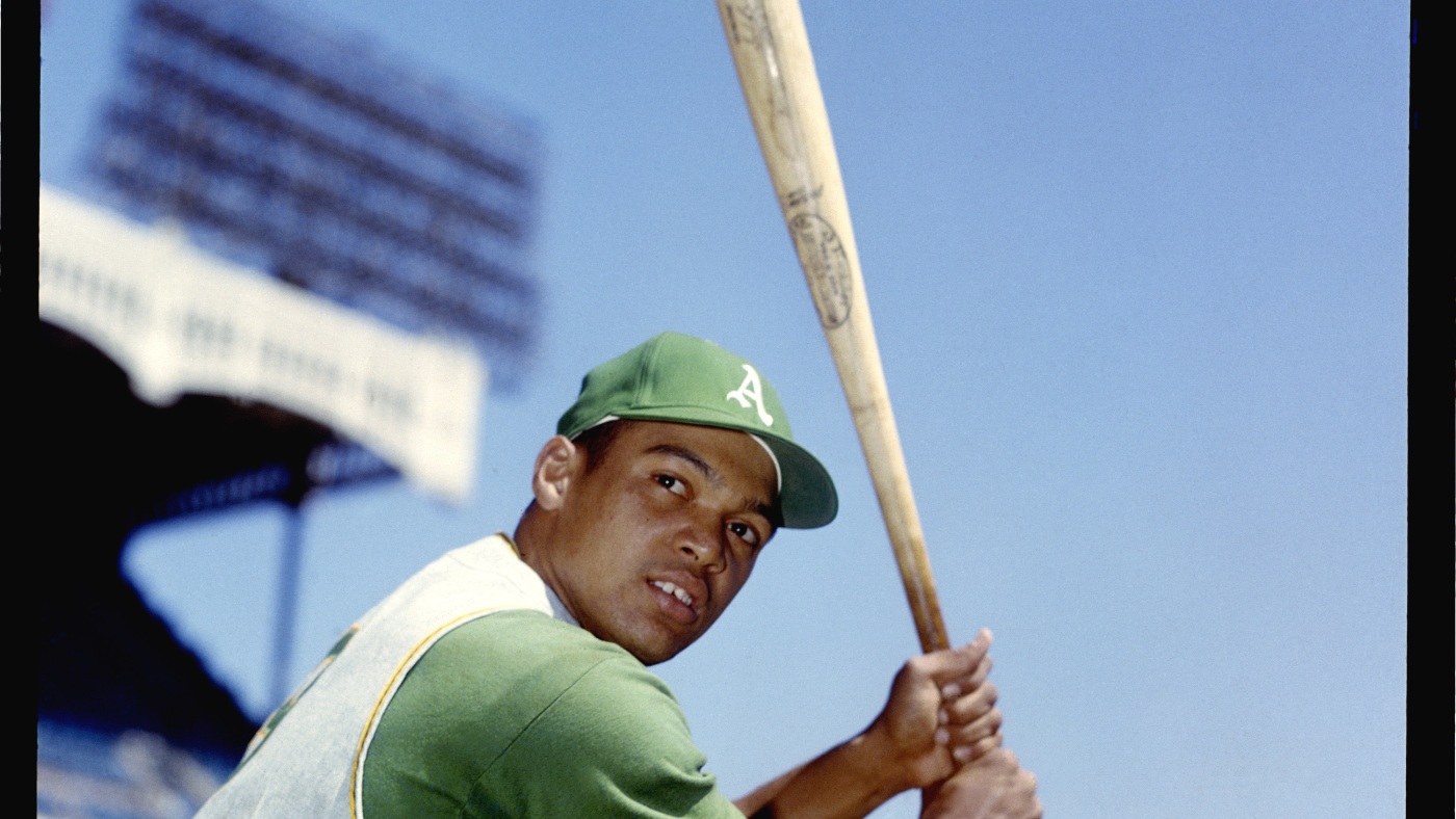 Le grand joueur de baseball Reggie Jackson s'exprime à la télévision sur le racisme auquel il a été confronté en tant que joueur