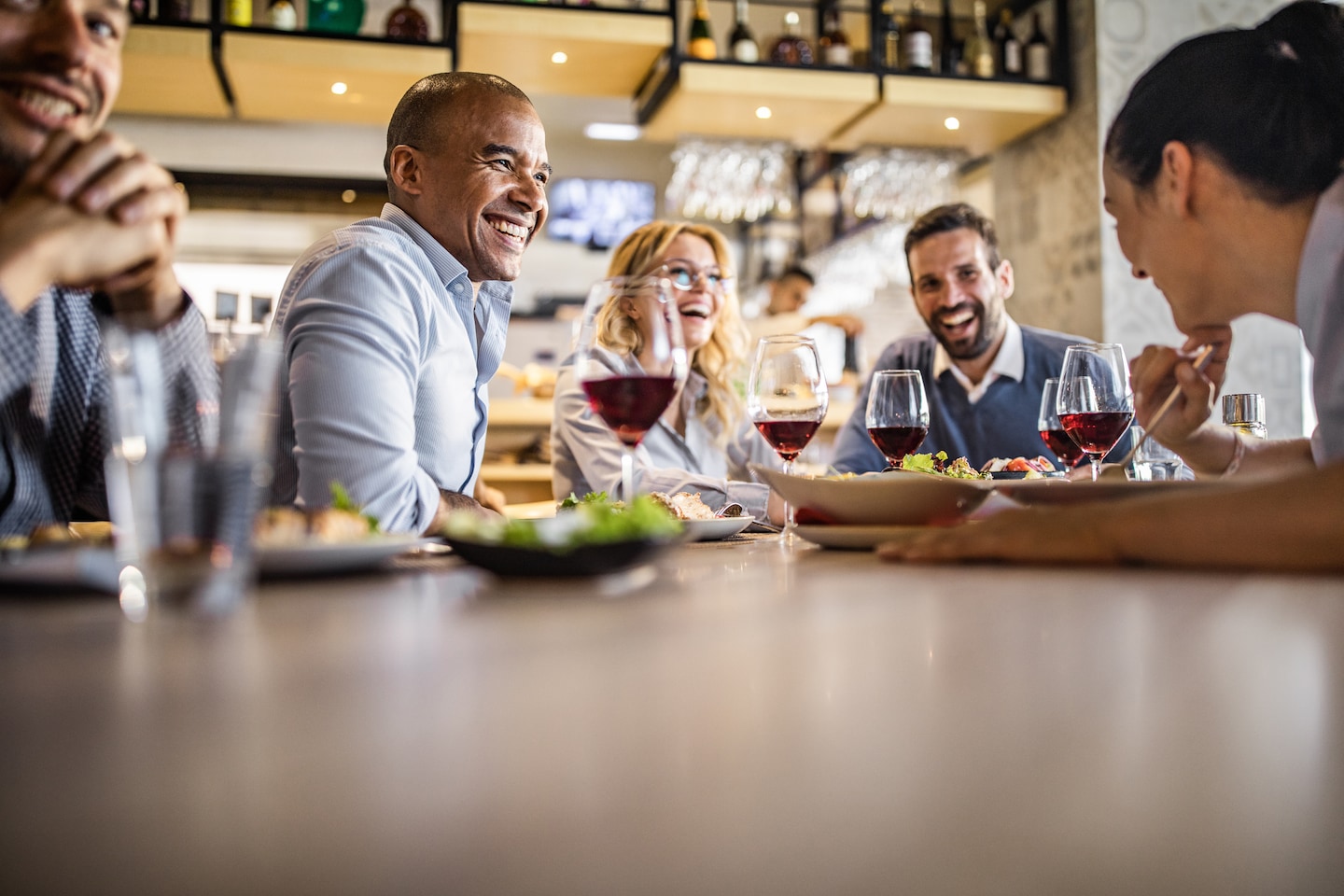 Un restaurant interdit les convives de moins de 30 ans à la recherche d'une ambiance « adulte et sexy »