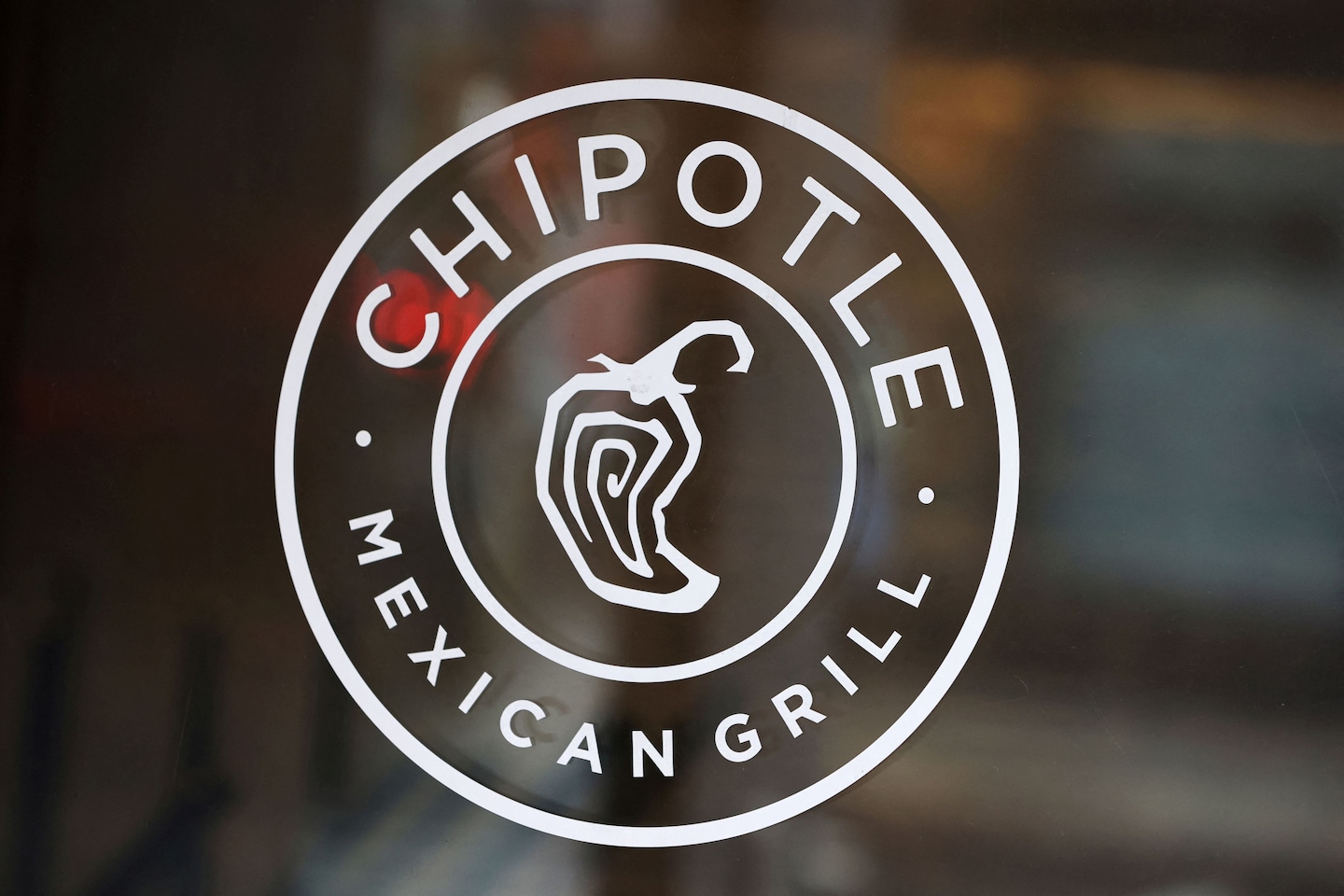 Chipotle nie la réduction des prix des burritos et promet des « portions généreuses »