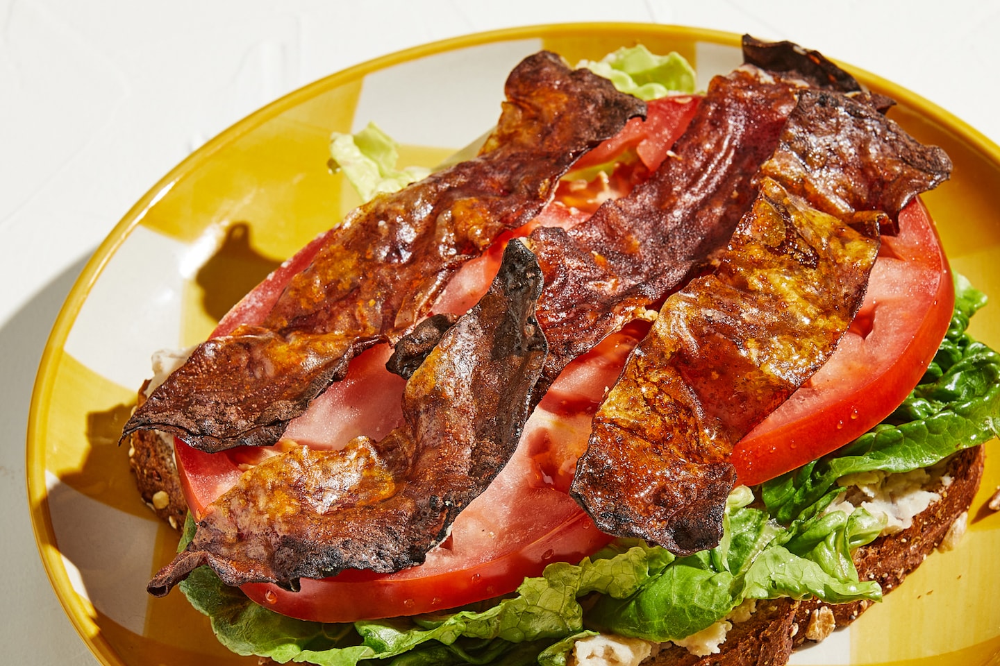 Le « bacon » végétalien de Gordon Ramsay est une révélation dans les BLT d'été