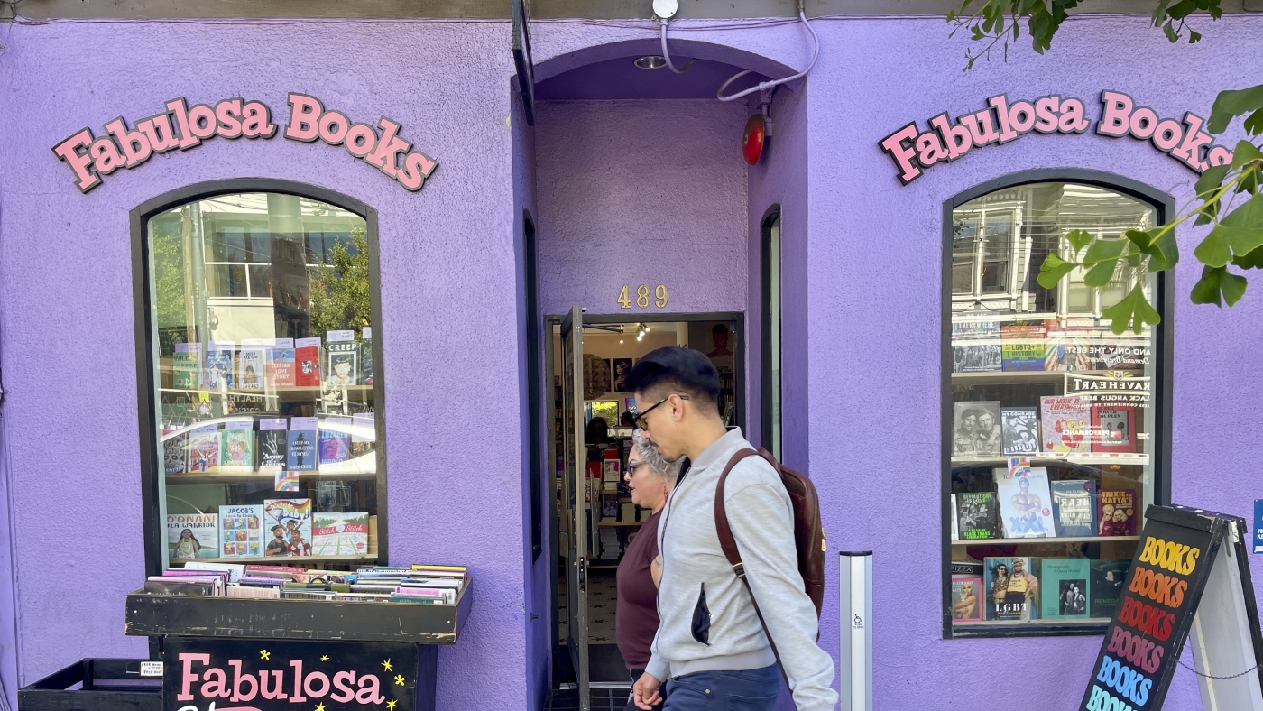 Un magasin de San Francisco expédie des livres LGBTQ+ dans des endroits où ils sont interdits