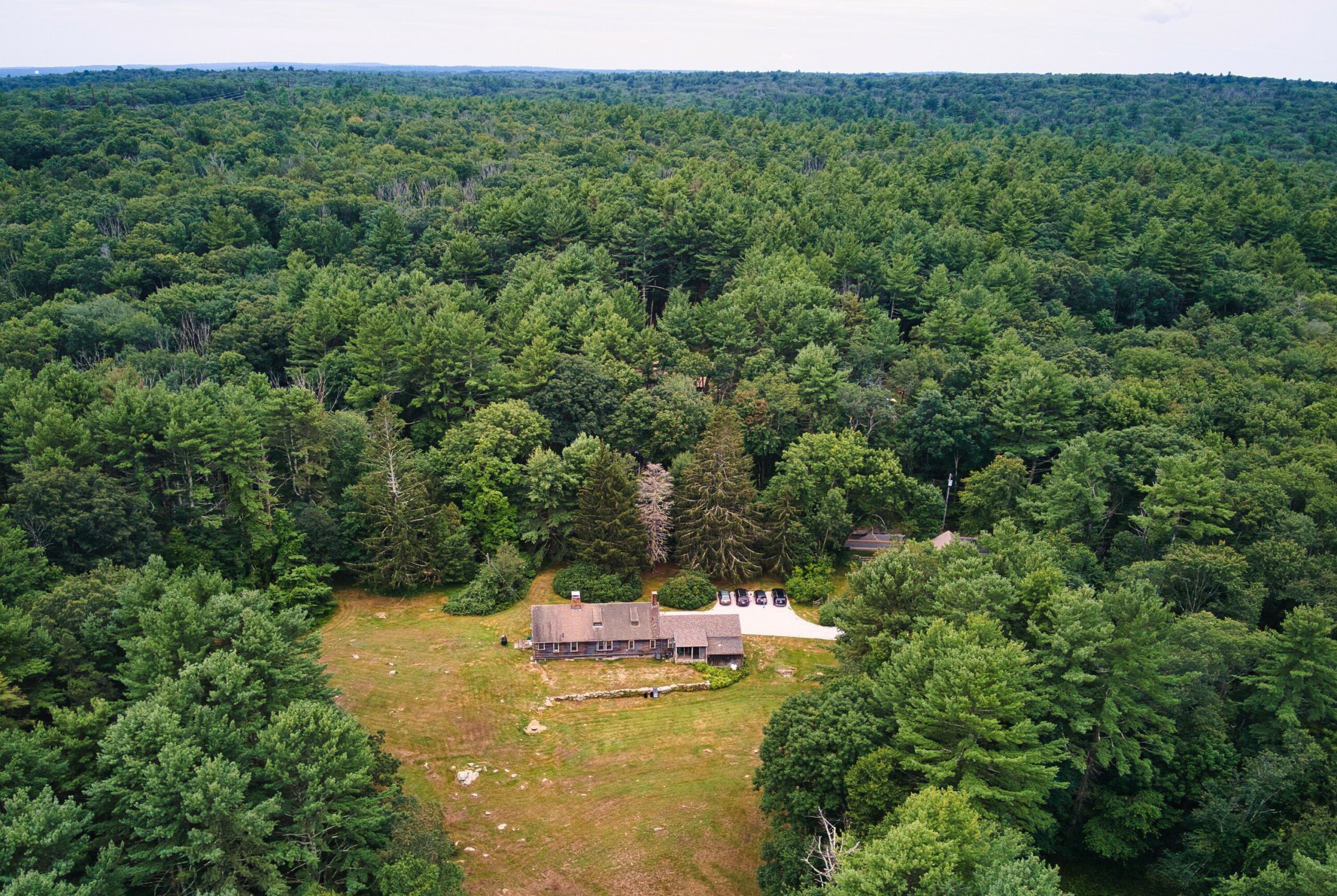 Vous pouvez réserver un emplacement de camping sur le terrain hanté de The Conjuring House