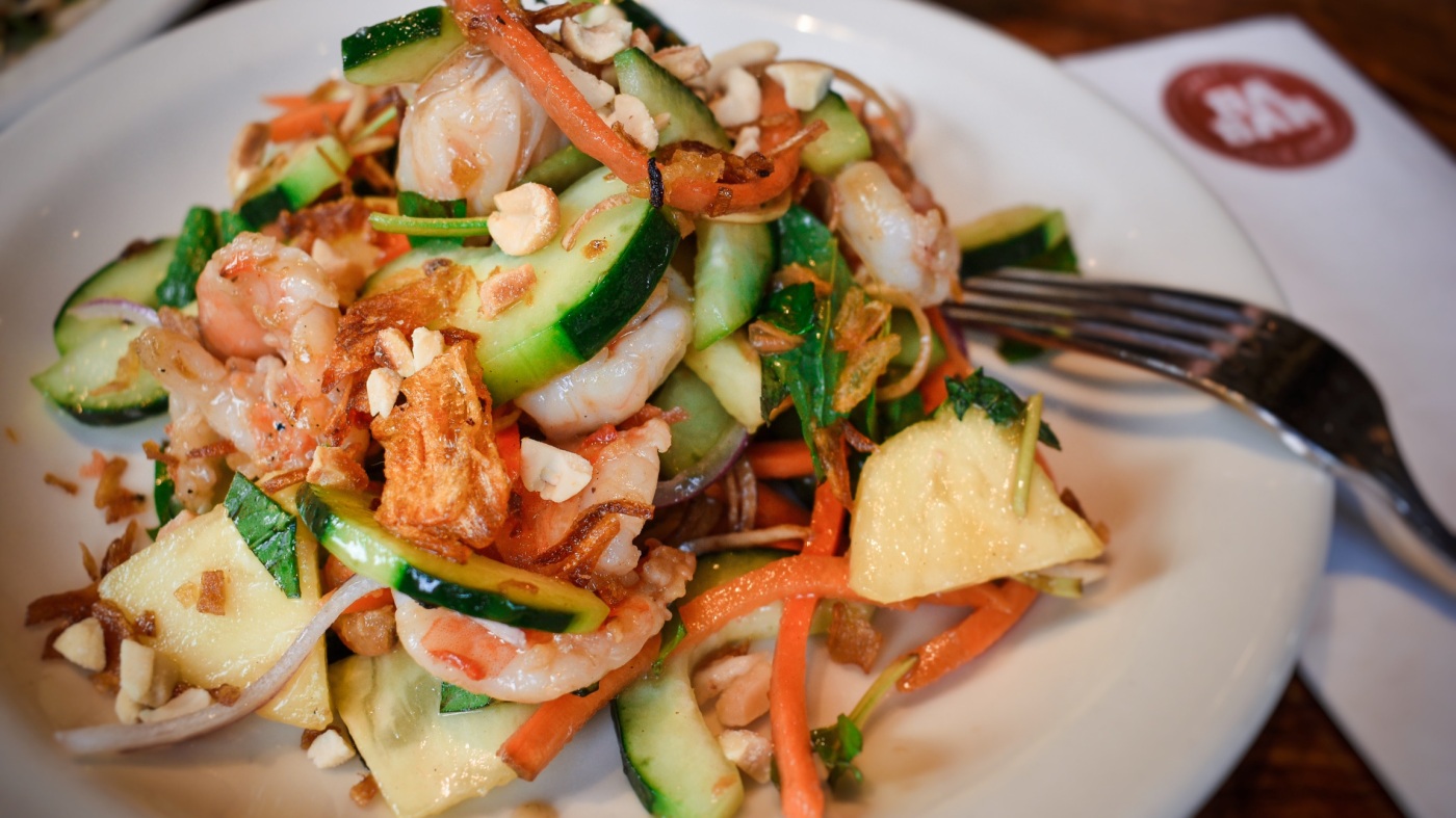 C'est l'été des salades de concombre. Essayez ces 4 recettes à la maison