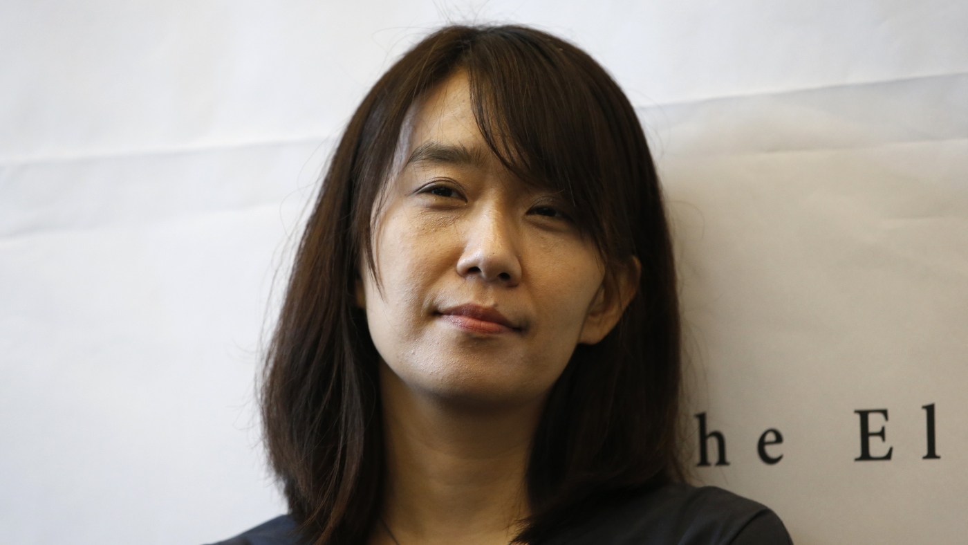 Han Kang devient le premier écrivain sud-coréen à remporter le prix Nobel de littérature