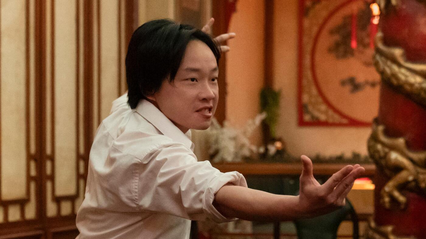 Jimmy O. Yang prend à cœur le slogan de « Interior Chinatown » « Sortez de votre rôle »