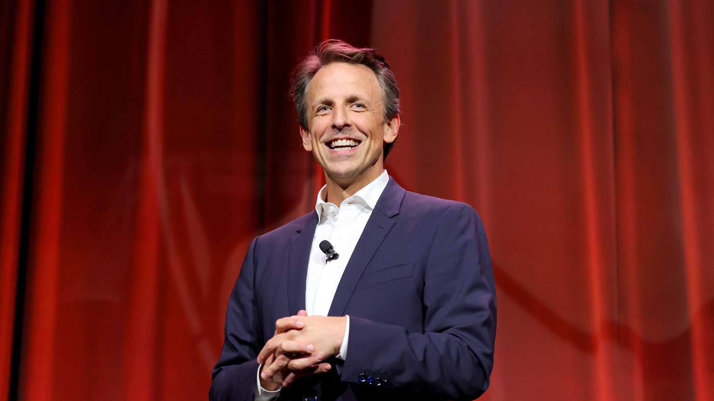 « Les choses ont été chaudes à SNL » : Seth Meyers devient réel sur Wild Card cette semaine