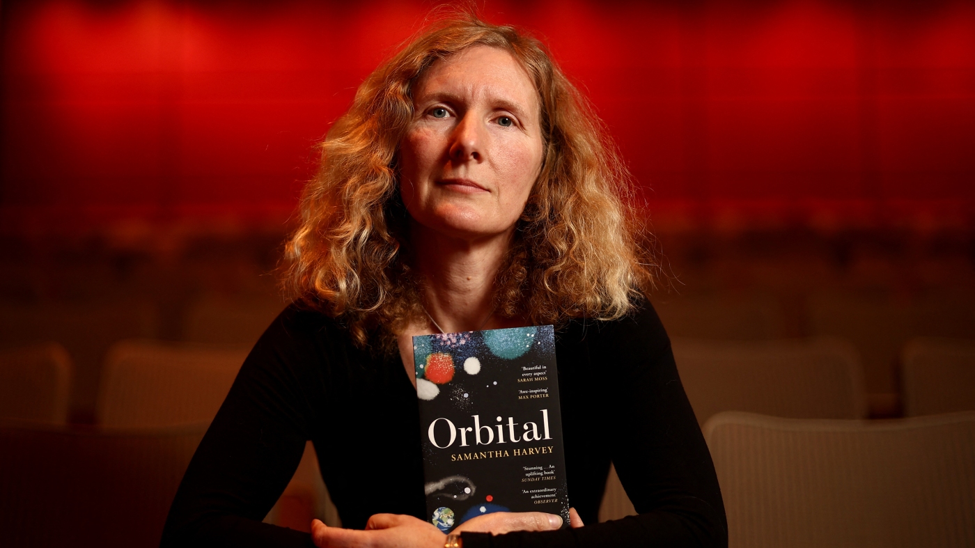 "Orbital" de Samantha Harvey remporte le Booker Prize 2024