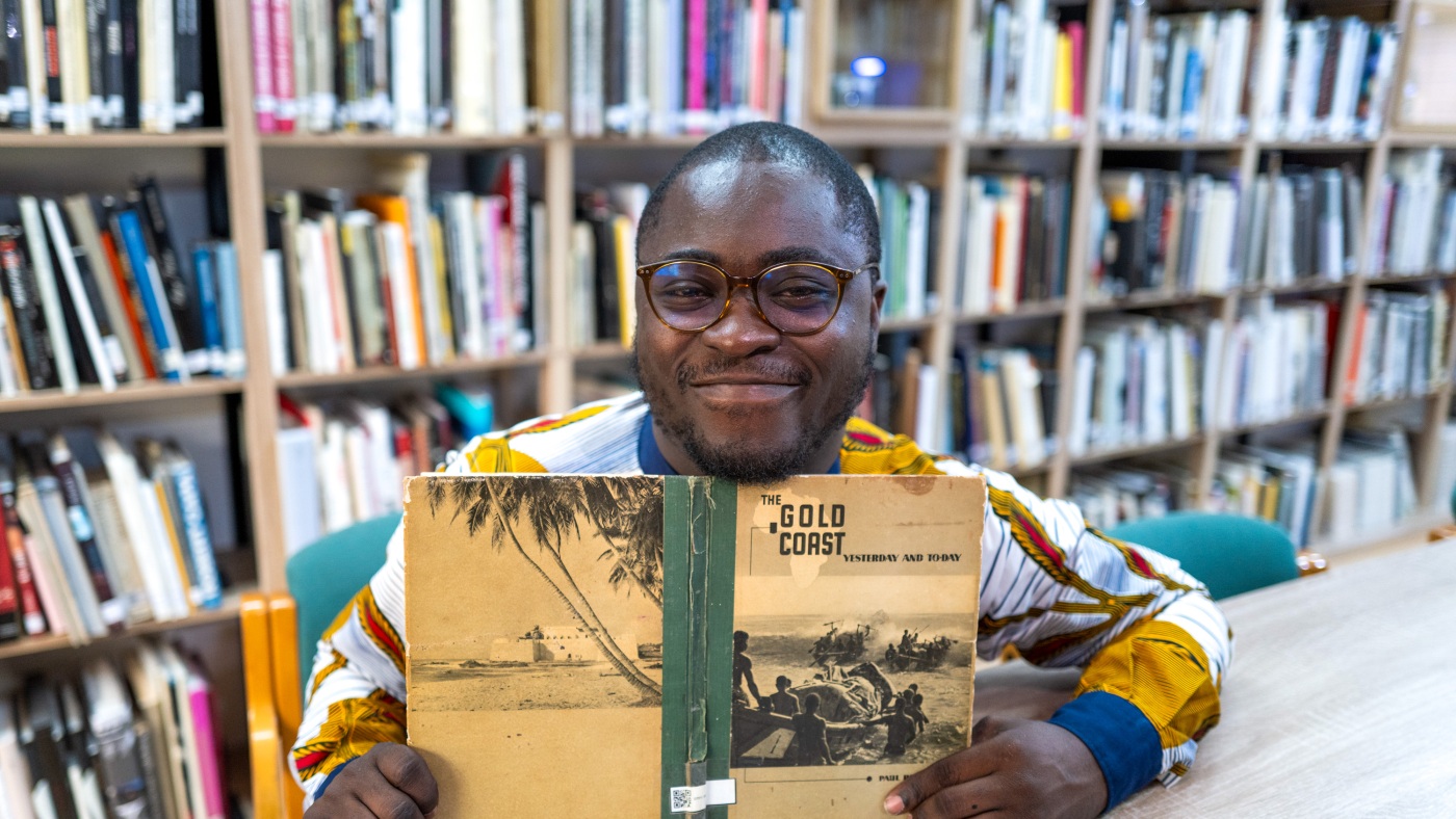 De grands rêves : il est le fondateur d'une importante bibliothèque de livres photo en Afrique