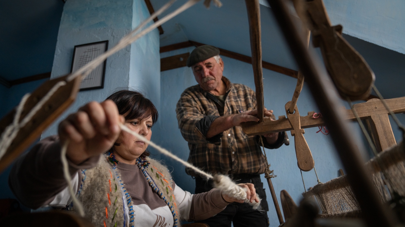 Loin des lignes de front, les Ukrainiens mènent une guerre pour préserver leur culture