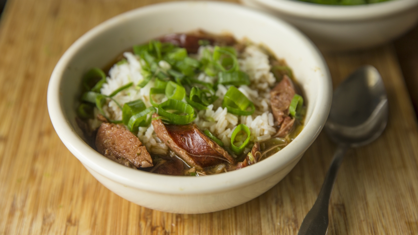 Ne jetez pas cette carcasse de dinde avant d'avoir essayé ce gumbo cajun