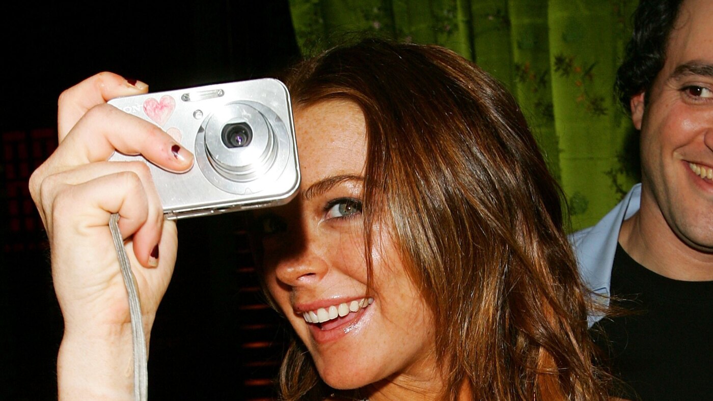 Pourquoi la génération Z aime les appareils photo numériques compacts que les millennials convoitaient