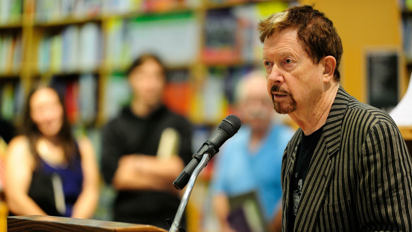 Le romancier à succès Tom Robbins décède à 92