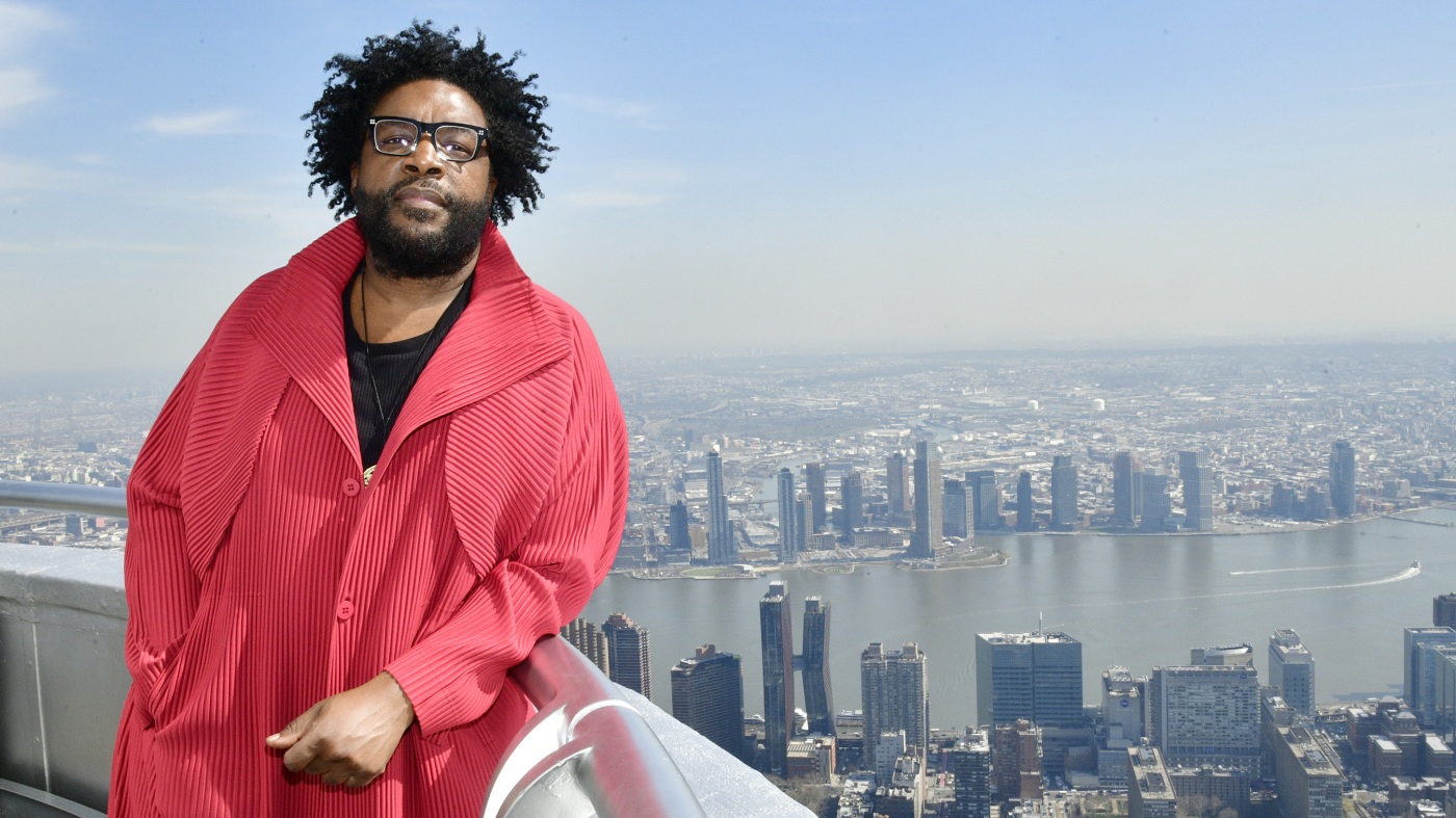 Questlove groute 50 ans de succès musicaux «SNL» (et manquer)
