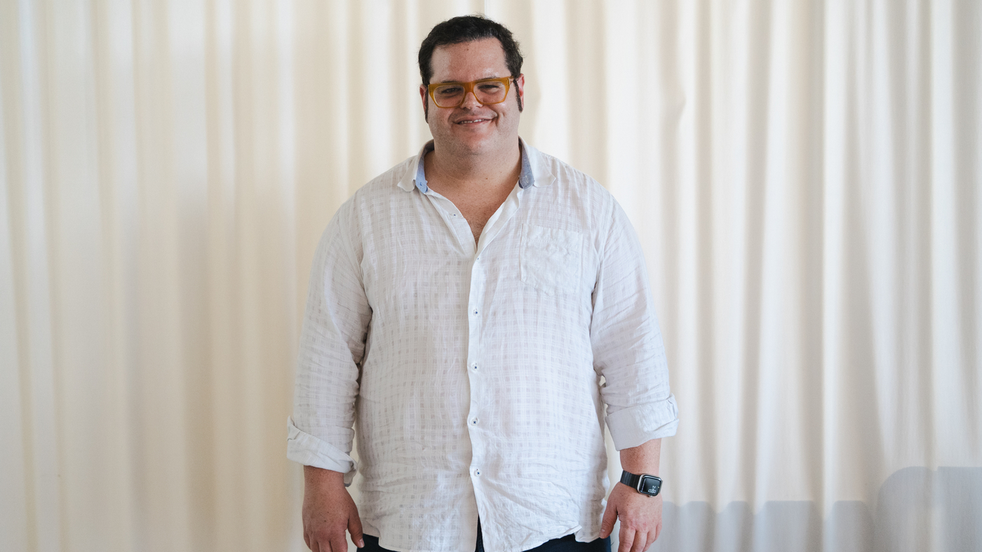 Josh Gad