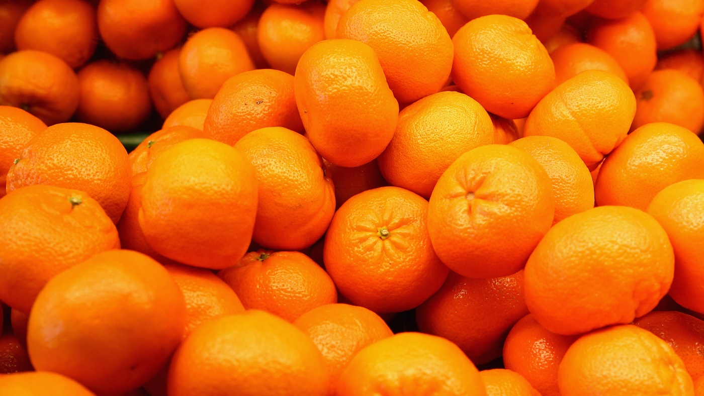 Les affichages d'oranges ne se ressembleront jamais après avoir lu les «fruits étrangers»