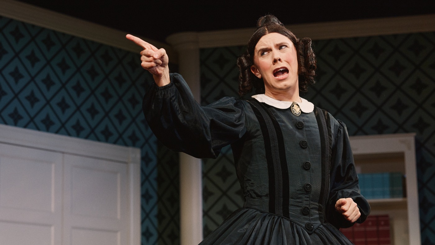 Mary Todd Lincoln en tant que star du cabaret? Comment le rêve «stupide» de Cole Escola s'est réalisé