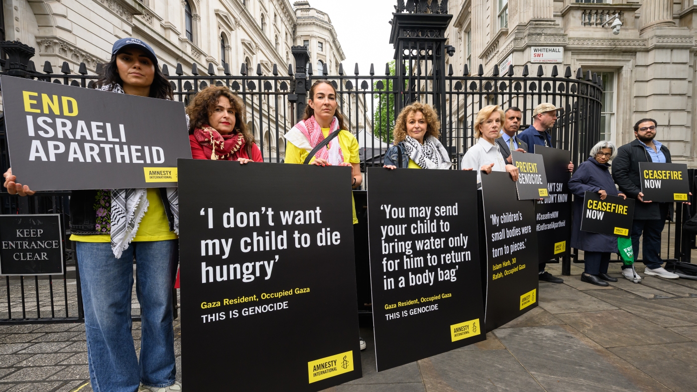 Des centaines d'écrivains appellent le cessez-le-feu de Gaza et l'aide