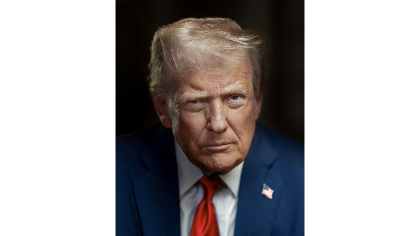 La Maison Blanche dévoile le nouveau portrait officiel du président Trump