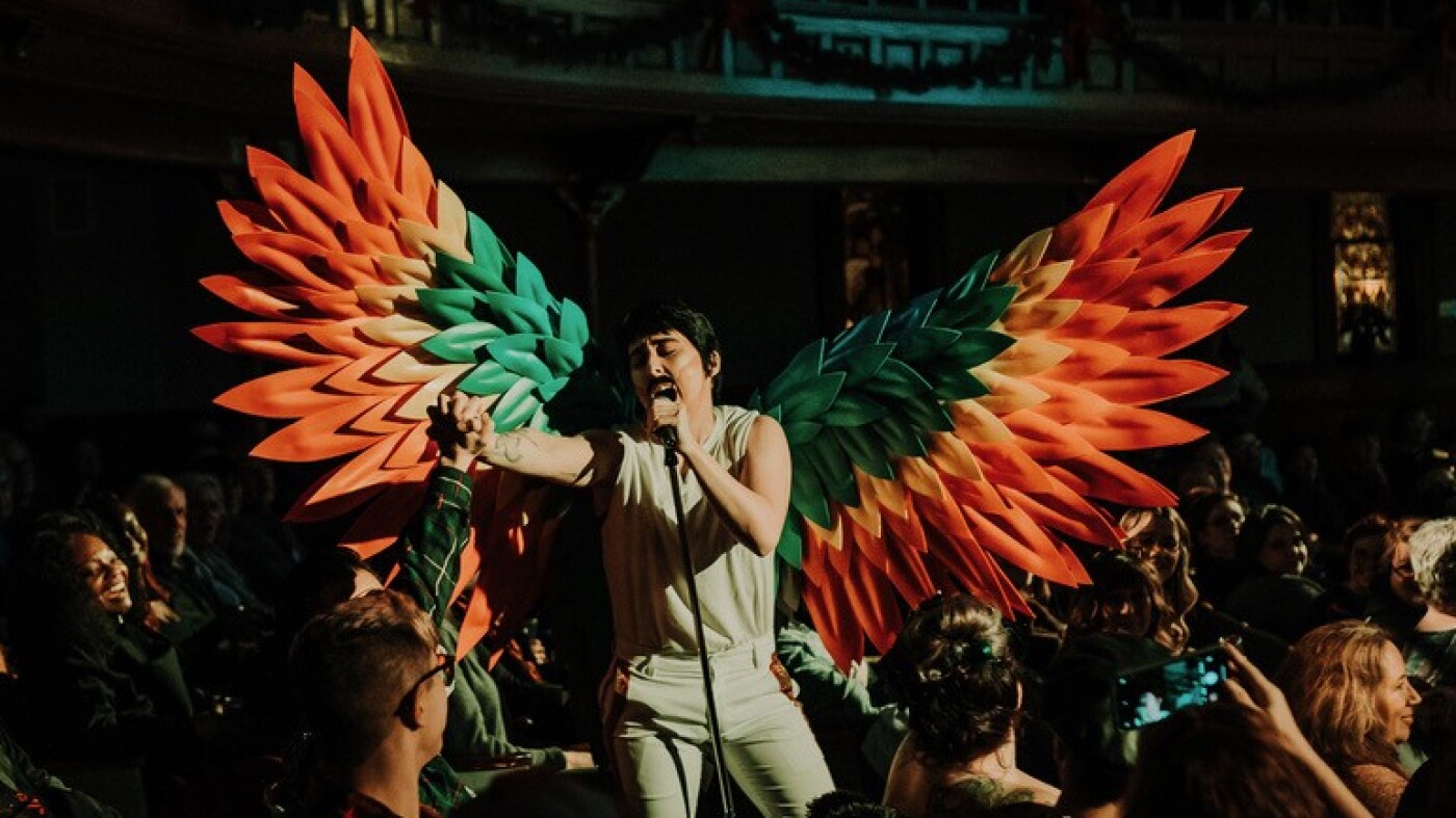 Les artistes de drag sont attaqués. Ce manuel de sécurité vise à aider.