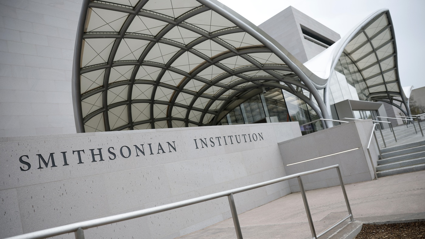 La Maison Blanche prévoit une «revue complète» de huit musées Smithsonian