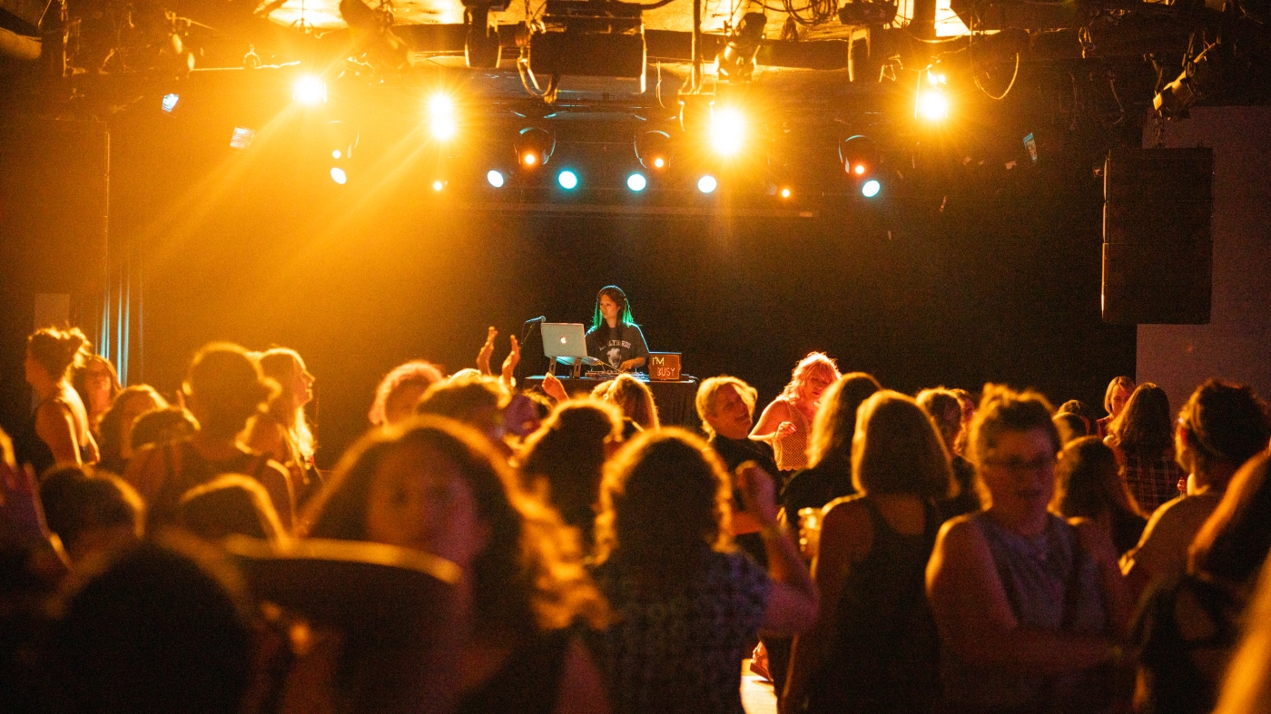 EarlyBirds Club: pour les dames qui veulent descendre et se coucher également à l'heure